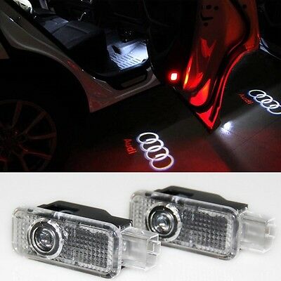 2 Pezzi Luci di Benvenuto a LED per Portiera Auto Proiettori HD Sotto Porta per Audi A1 Quattro Q7 Q5 Q3 A4 B8 A3 A6 A8 C7 A5