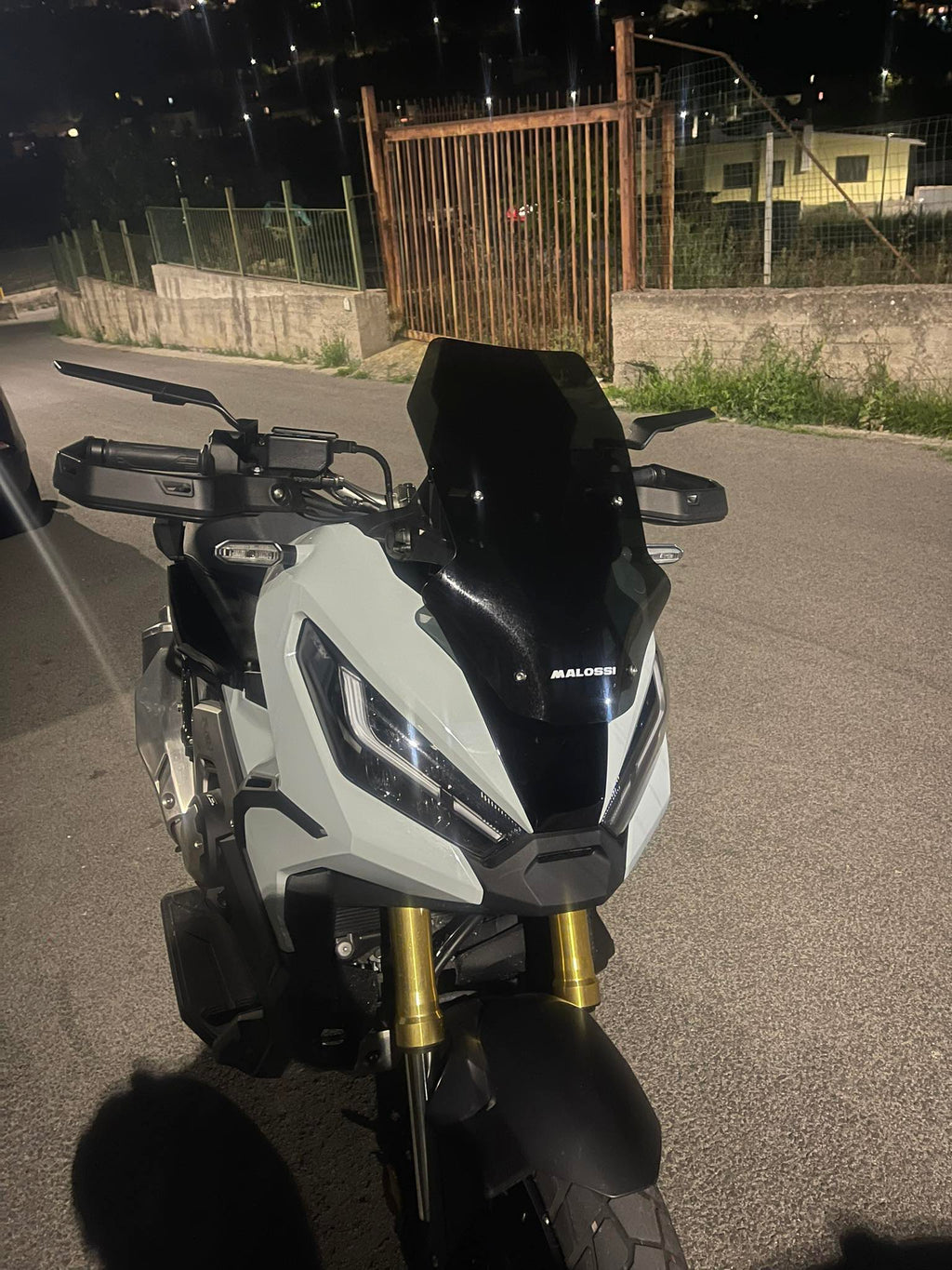 Specchietti aerodinamici ala lama girevole contro il vento per Honda X ADV