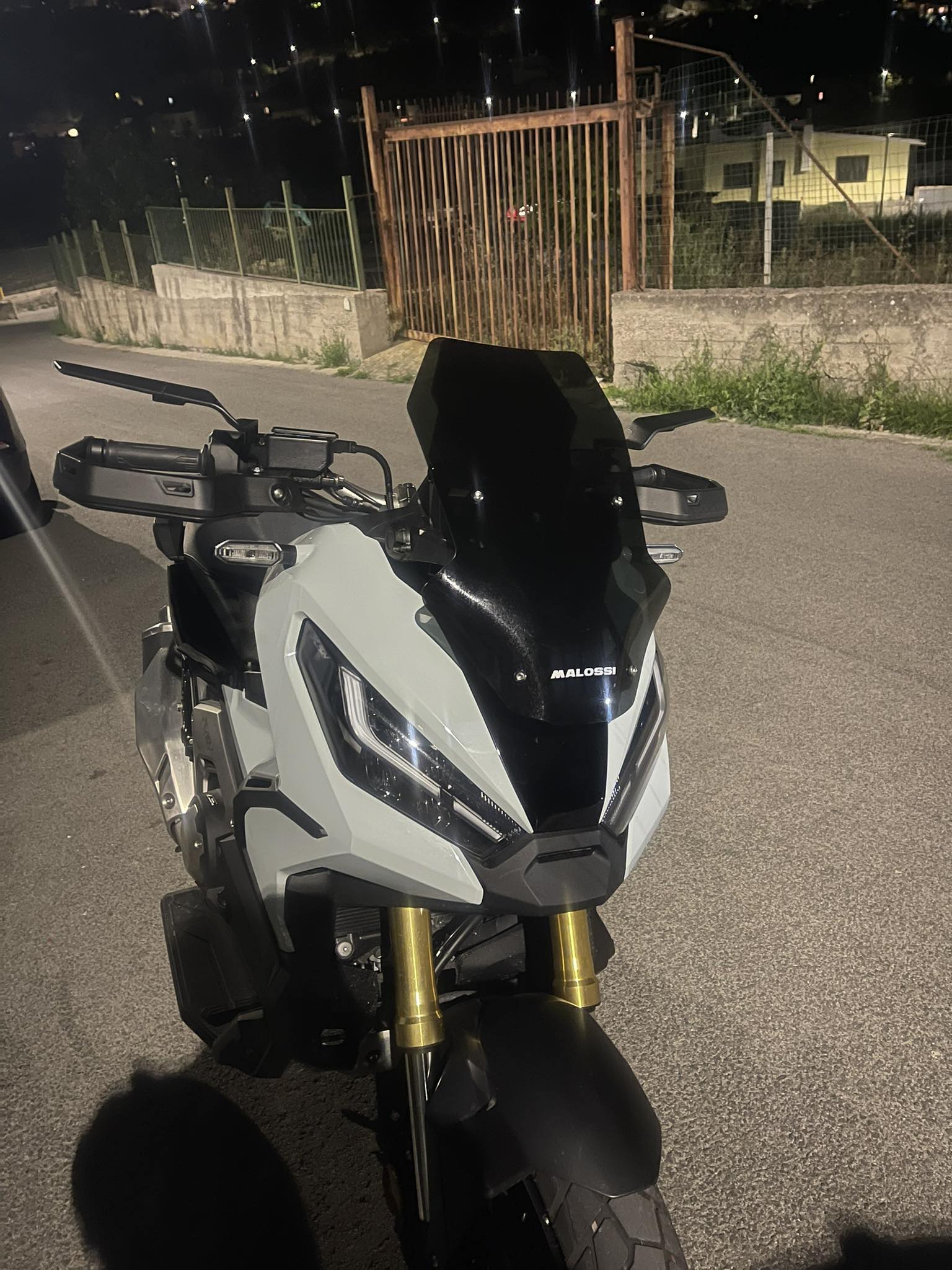 Specchietti aerodinamici ala lama girevole contro il vento per Honda X ADV