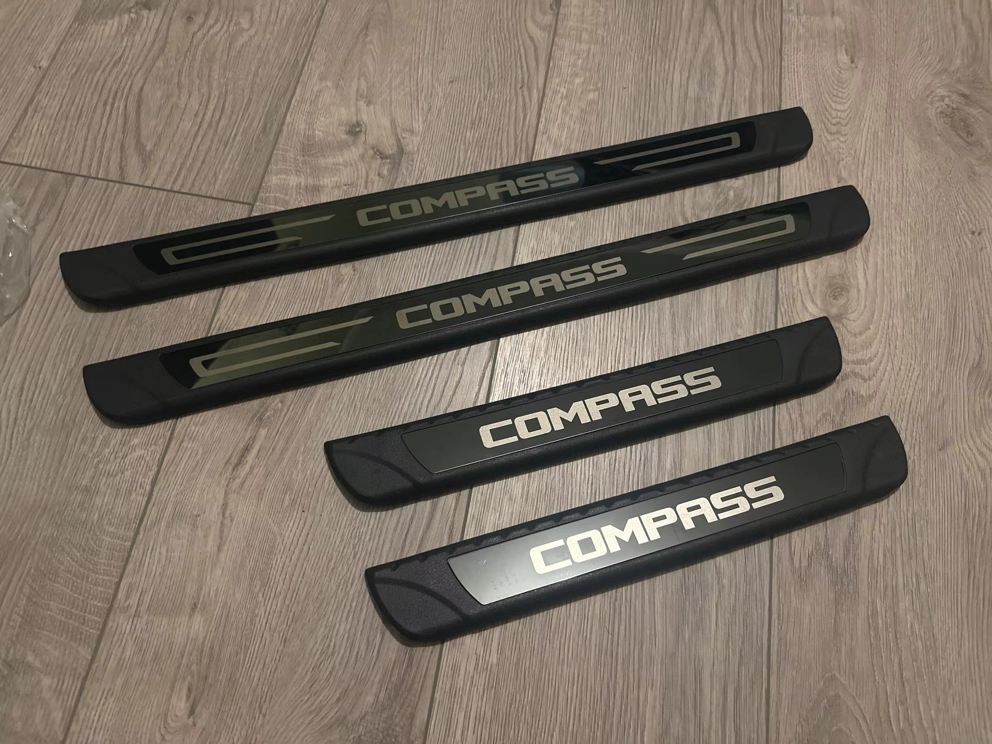 KIT 4 modanature battitacco pedane sottoporta in ABS acciaio per Jeep COMPASS