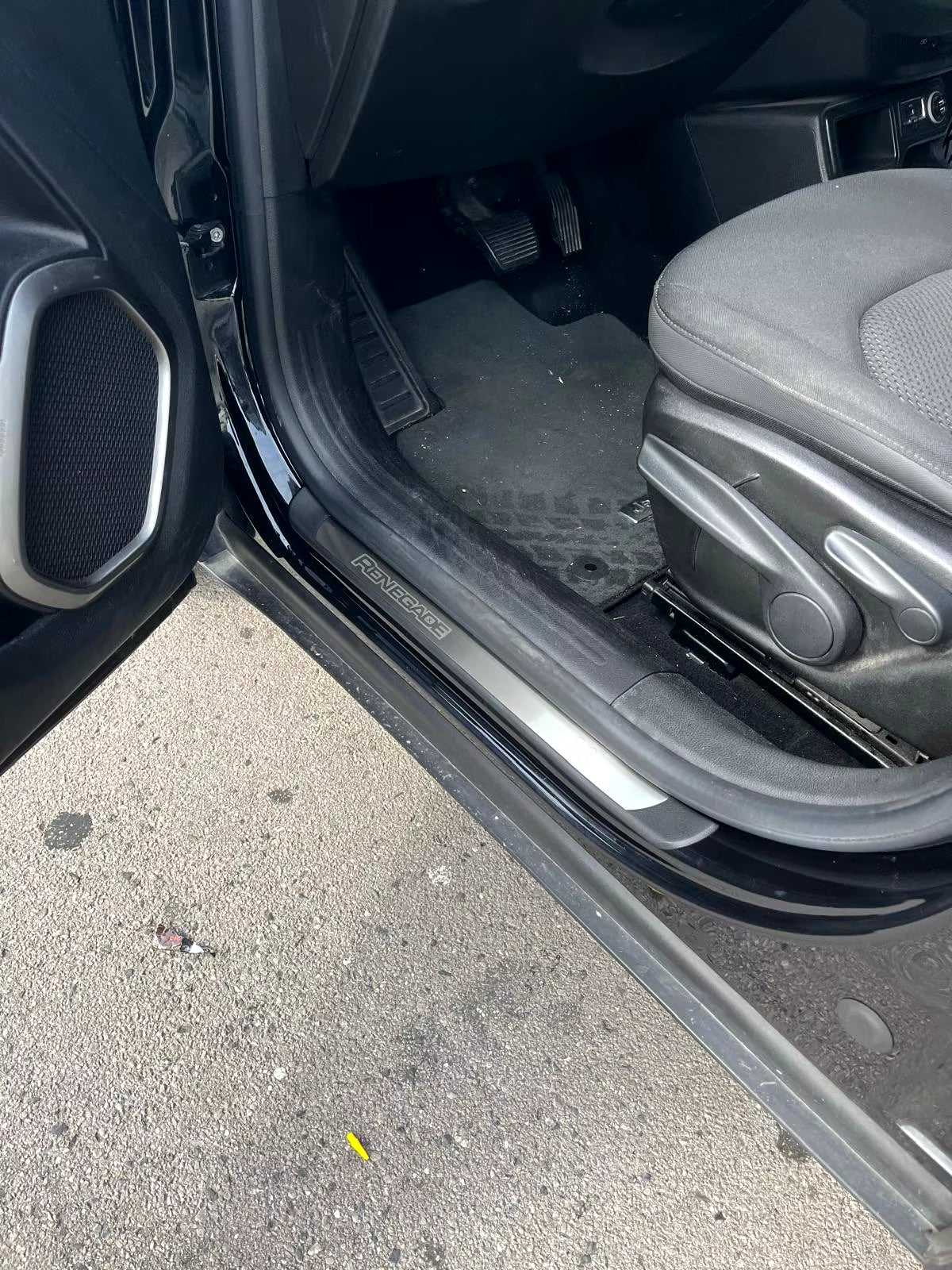 KIT 4 modanature battitacco pedane sottoporta in ABS acciaio per Jeep Renegade