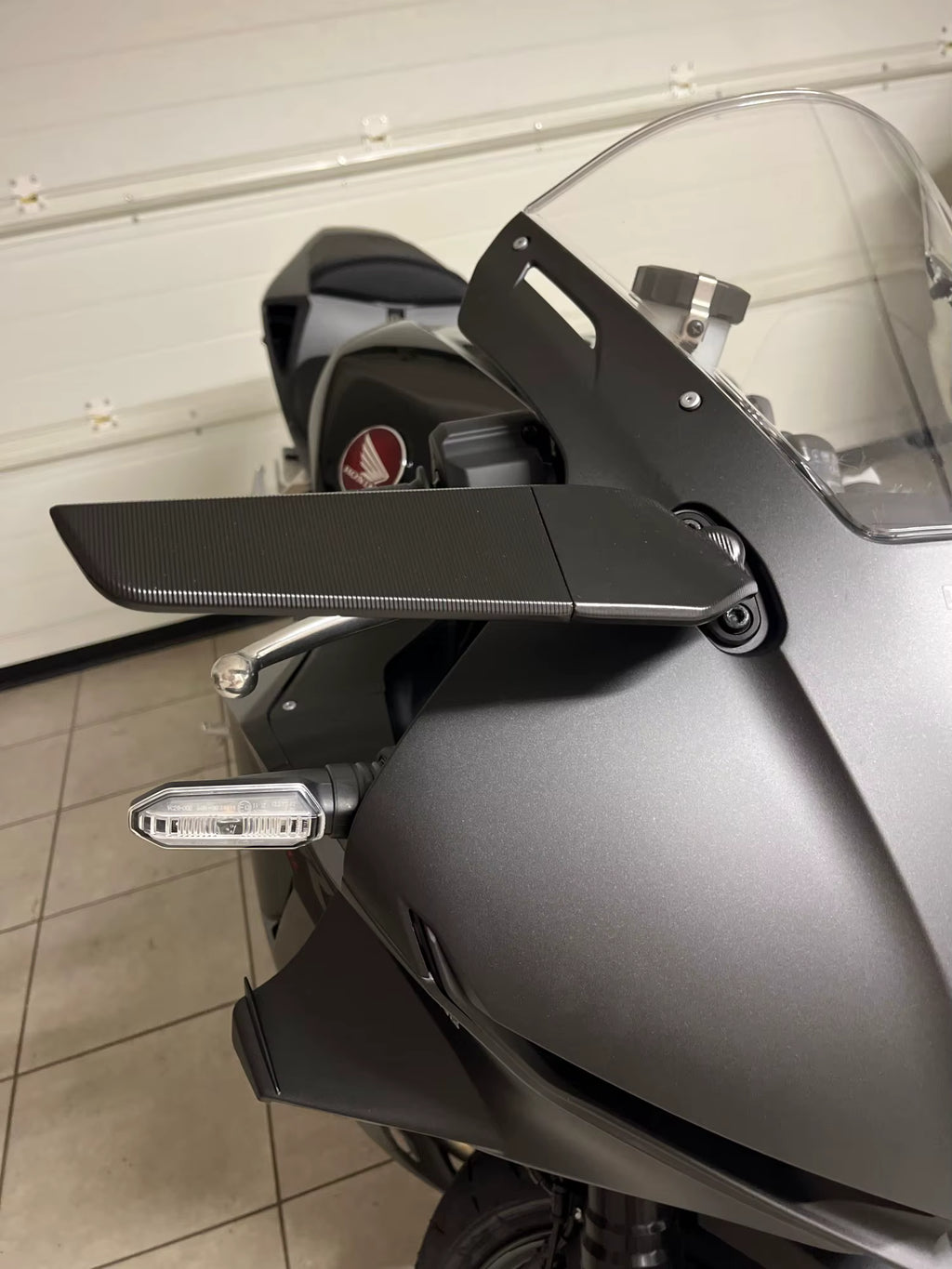 Kit 2 specchietti moto aerodinamici CNC neri per Honda CBR250 300 500 600 650 R