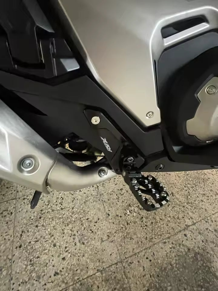 Pedane Poggiapiedi Regolabili Honda XADV 750 - 2021 2022 2023 2024 2025