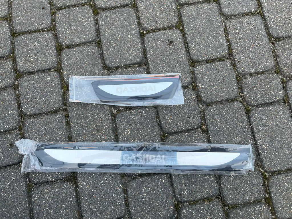 KIT 4 modanature battitacco pedane sottoporta in ABS acciaio per NISSAN Qashqai
