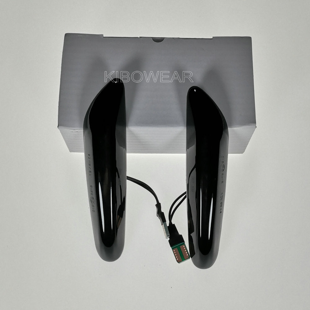Frecce Laterali Dinamiche Nere Fume' Led Bmw E60 E61 E46 E66 E84 E83 E90 E91 63137253326 63137253325 BM2570117 BM2571117
