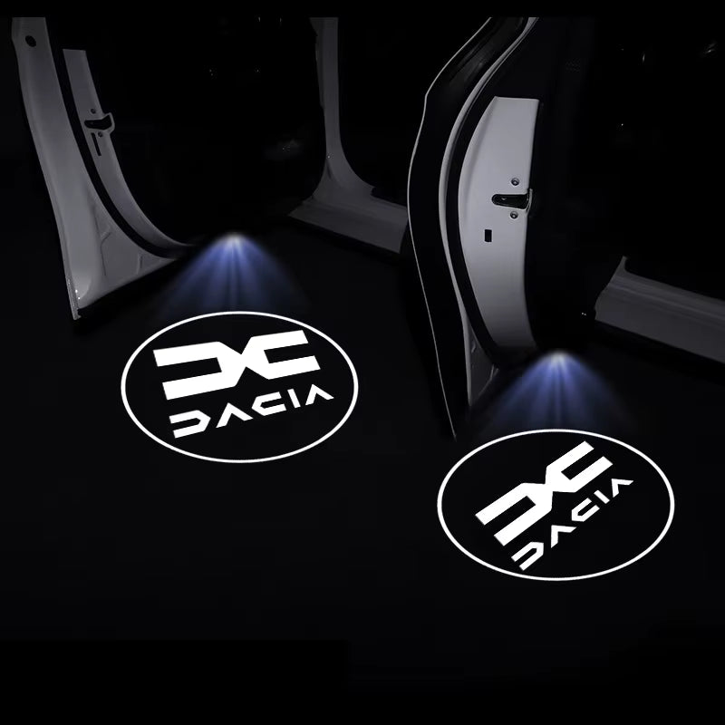 Led sottoporta sotto porta cortesia per tutte le auto con logo della propria auto a batterie e con sensore di apertura . Facili da montare