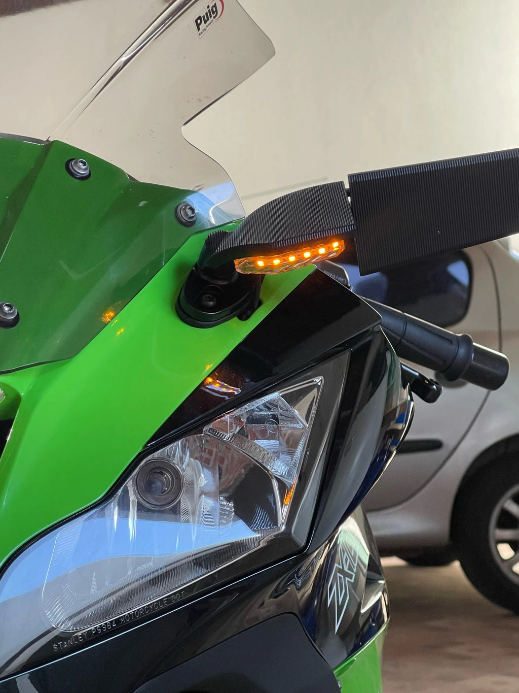 Specchietti Aerodinamici Ala A Lama Girevole Frecce Led Integrate Per Aprilia Cagiva